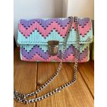 Türkiiz-rózsaszín-lila táska