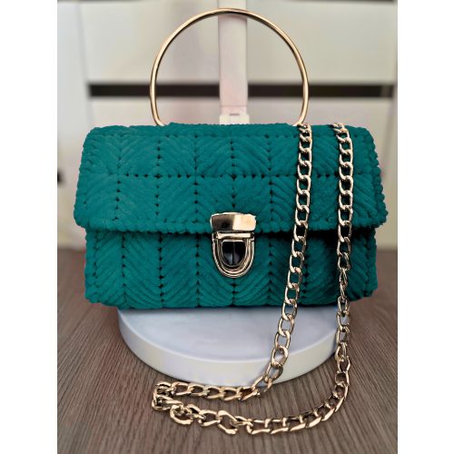 Olajzöld (kékes árnyalat)